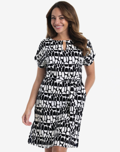 n ANITA Parma strandjurkje Mono moves zwart wit grafische print strandlook